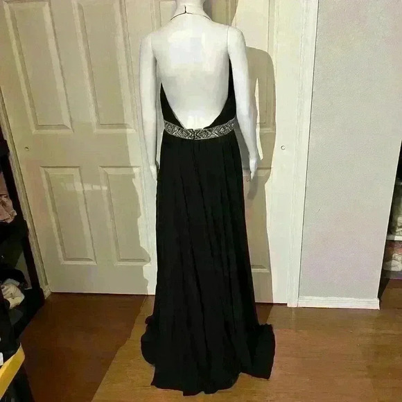 NWT Tony Bowls Dress B&W Iridescent Beaded Sequin Formal Pageant Prom Event 12 - Picture 2 of 16